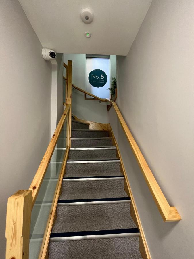 ホテル No.5 ロンドンデリー エクステリア 写真